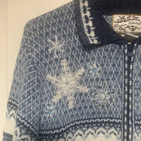 Vintage Heirloom Collectibles Winter Snow Flake Knit embellished sweater Small - Picture 8 of 12